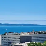 Bob Luxury Design & Sea View Apartmán *