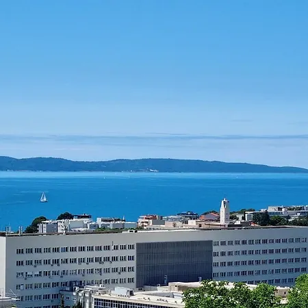 Bob Luxury Design & Sea View Lejlighed *